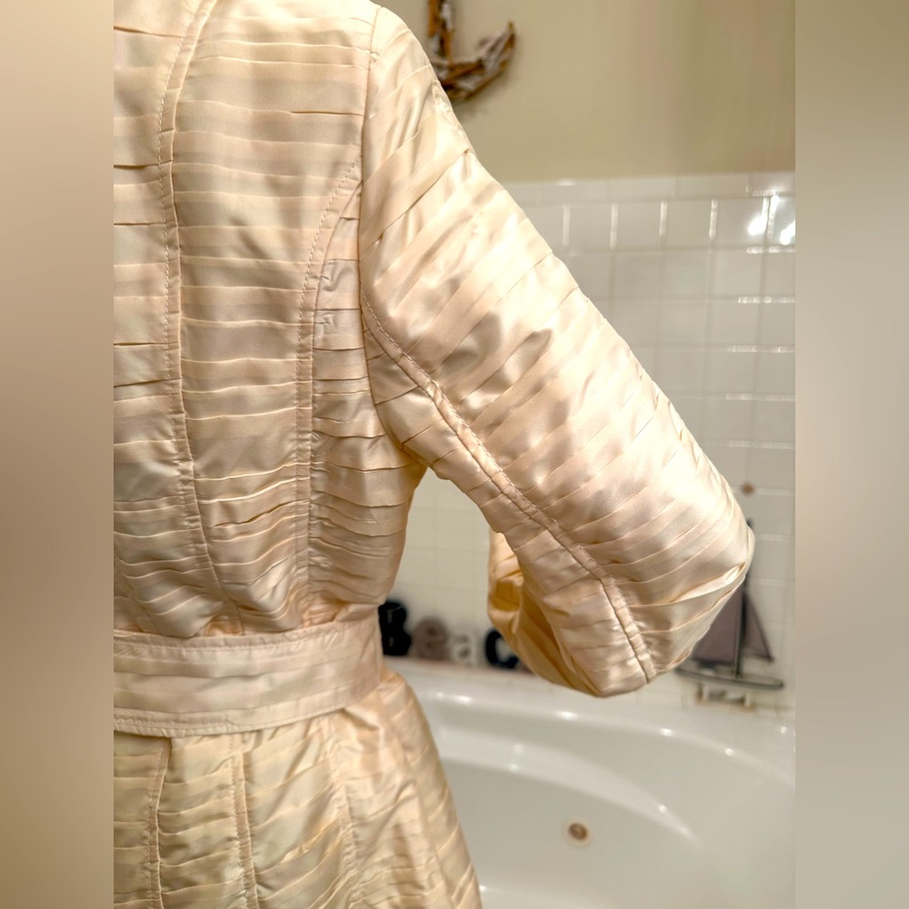 DESIGNER! DONCASTER COLLECTION!🌸100% SILK PEACOAT/DUSTER/White/Size-10 - Picture 9 of 16
